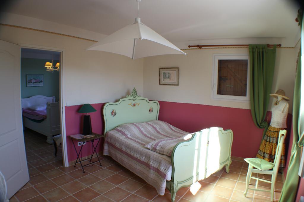 Mas De Courreges Hotel Saint-Hippolyte-du-Fort Luaran gambar